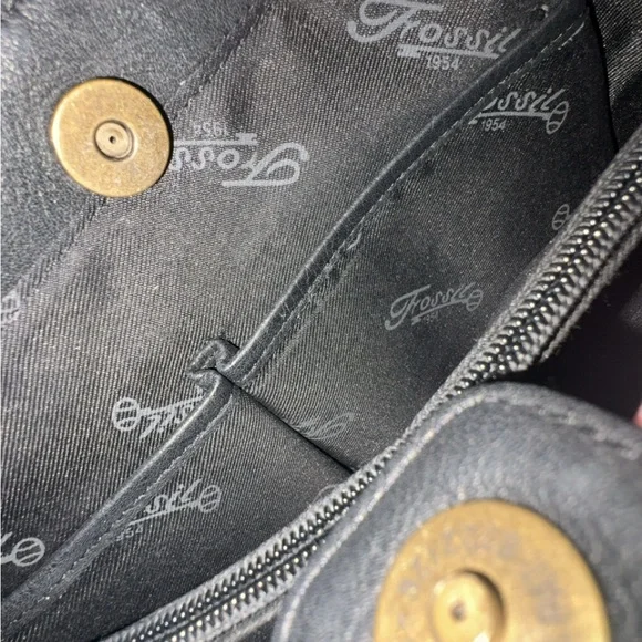 Fossil Black Leather Crossbody Messenger Bag 🖤 Adjustable Strap – Authentic - Picture 4 of 7